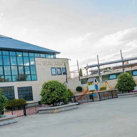 Meson De Erosa Hotel 3*