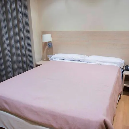 Hotel Meson De Erosa 3*